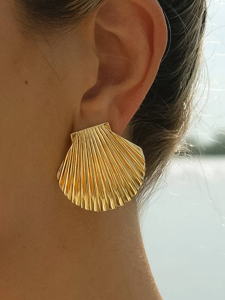 Cece 18K Gold Non-Tarnish Shell Studs: Yellow Gold
