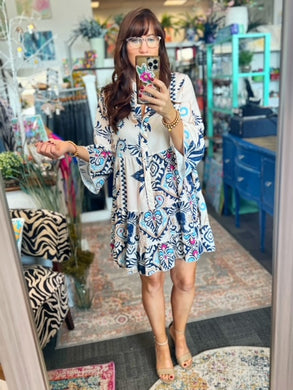 Printed 3/4 Sleeve Buttoned Mini Dress