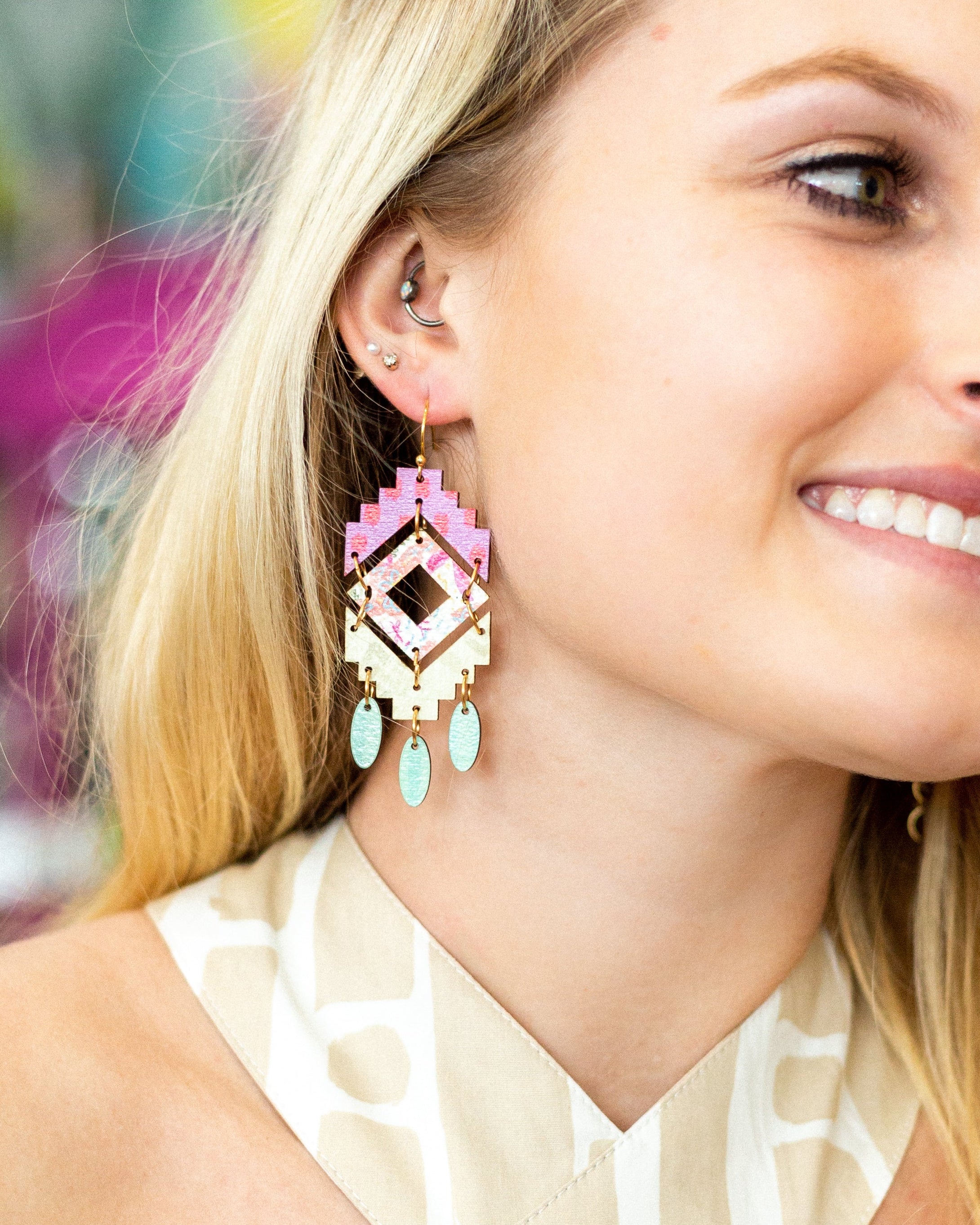 Naomi - Pink Red Dot 67 Chevy