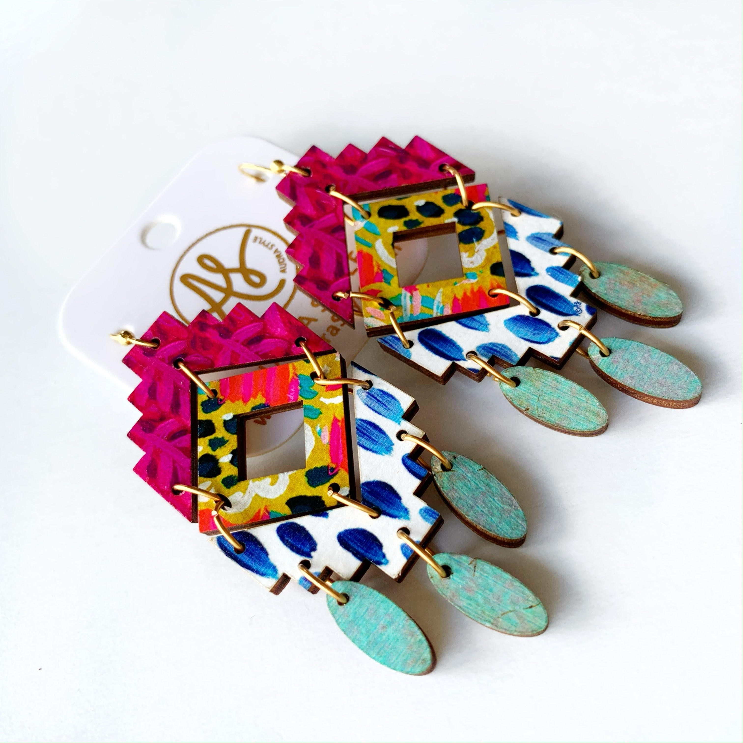 Naomi - Magenta Twig French Wallpaper Navy Dot Patina