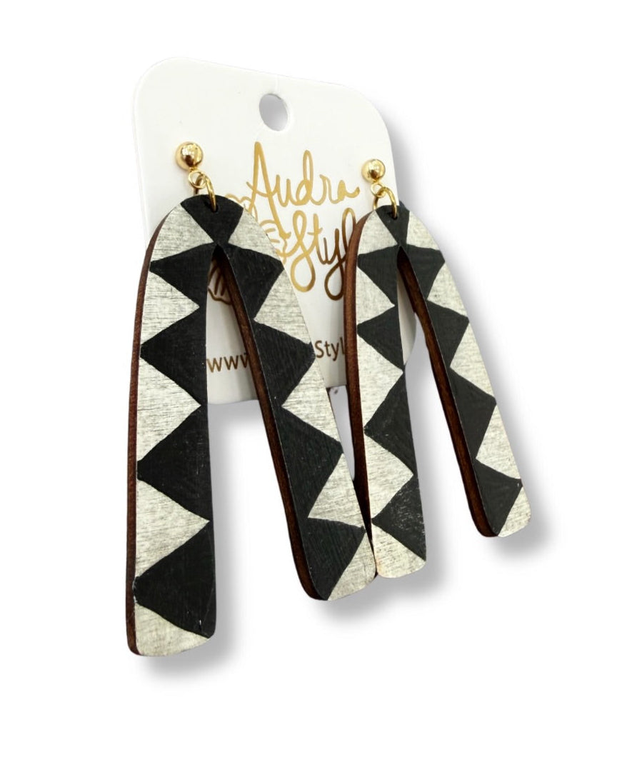 Hand Painted Black and White Folk Art Pattern Arches