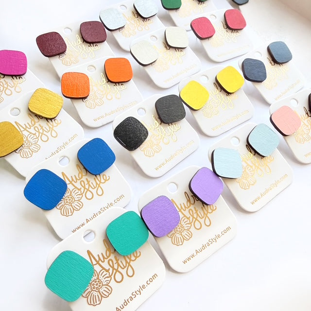 Rounded Square Stud - 16 Colors