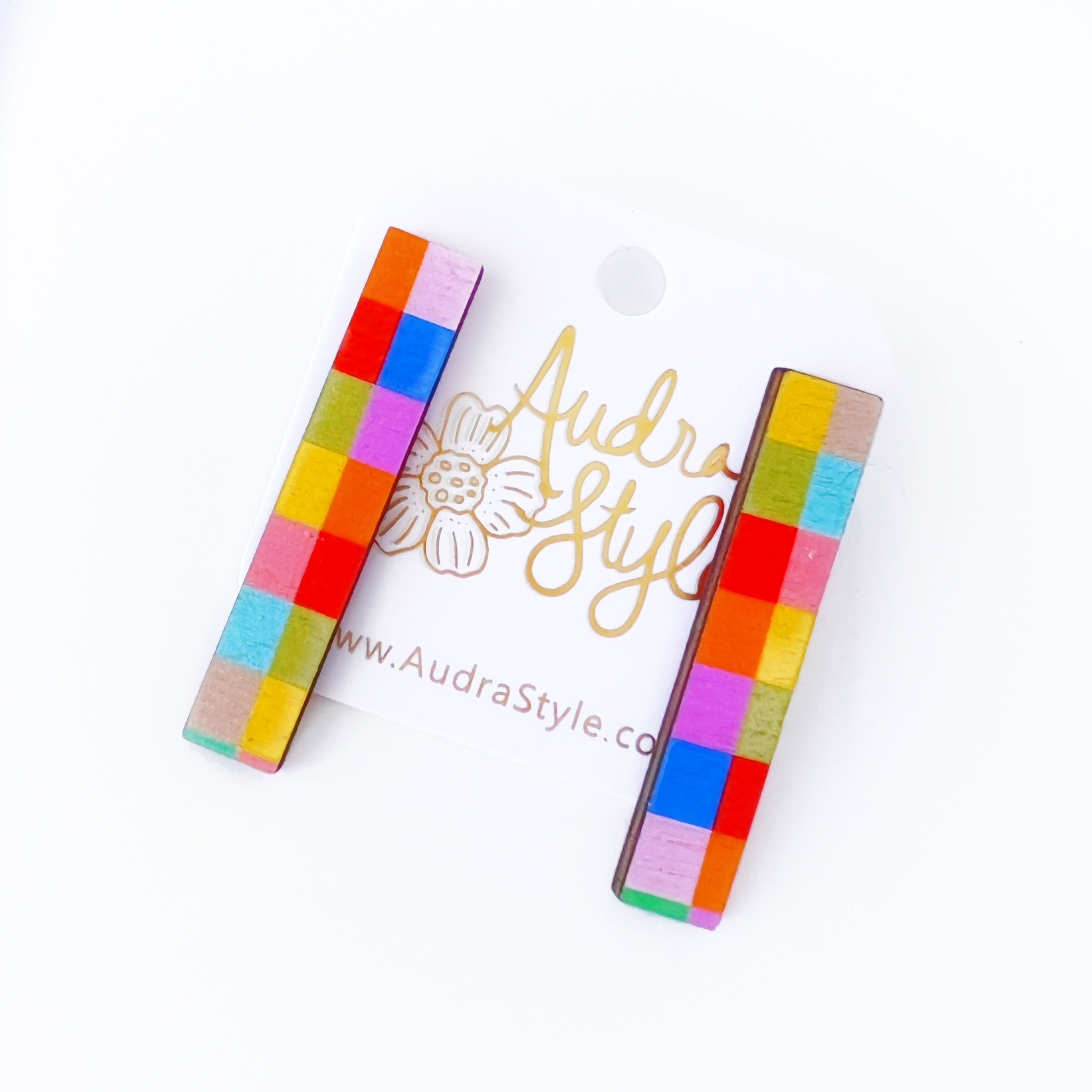 Beatrice - Rainbow Pixel