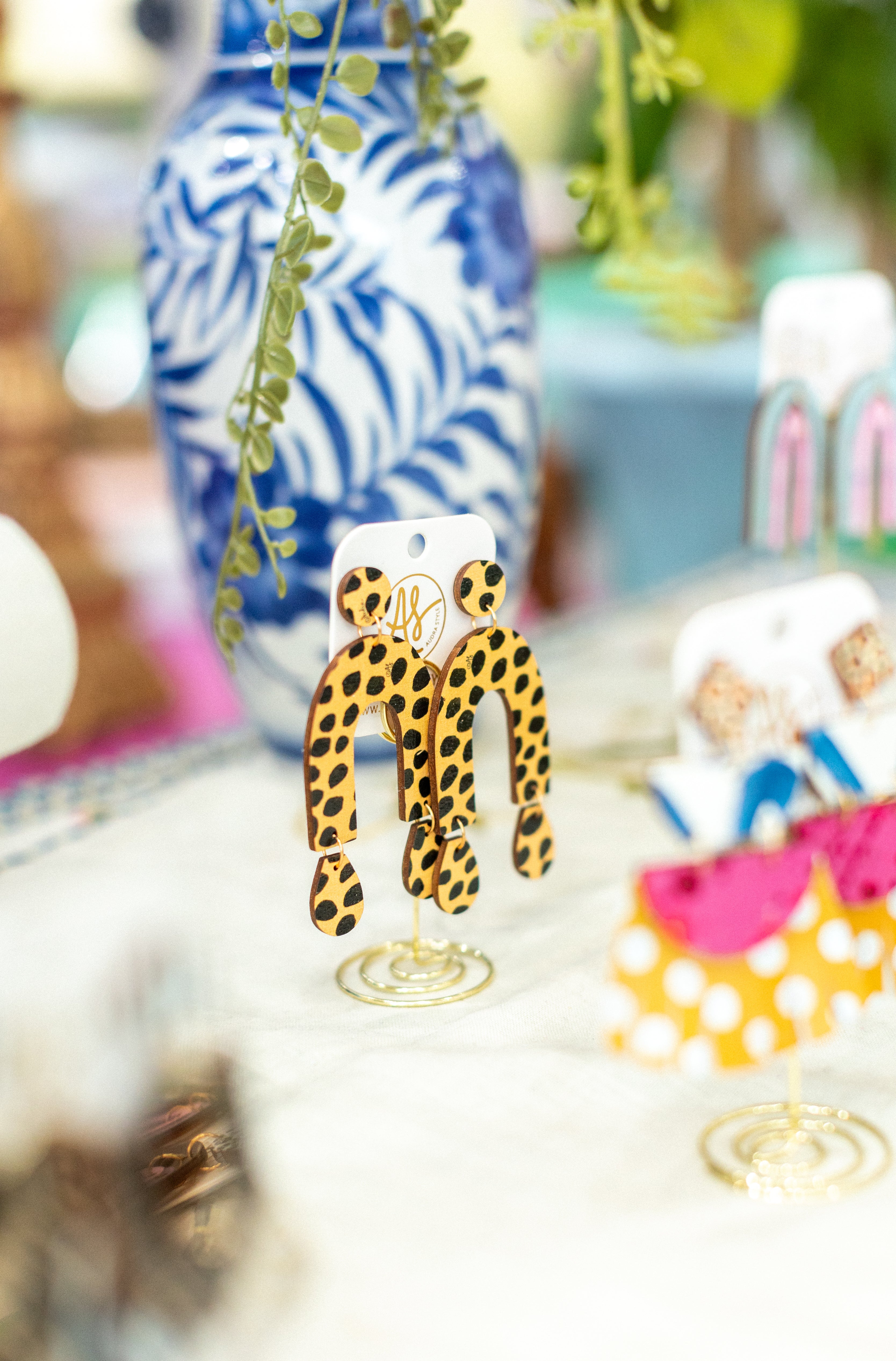 Chrissy - Cheetah Dot