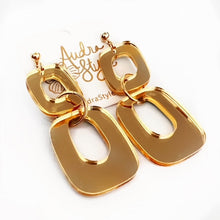 Load image into Gallery viewer, Lola - Gold Mirror Link Spring Summer Statement Earring