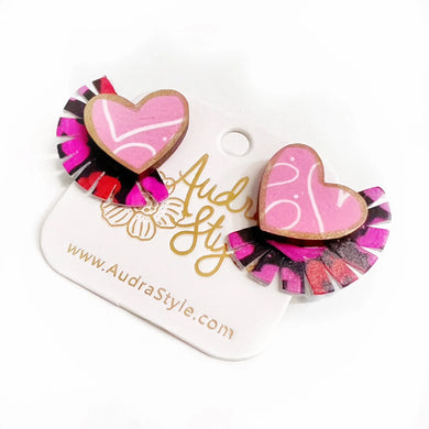 Heart Stud Muffin - Pale Pink Heart Lips on Black