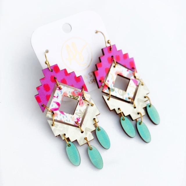 Naomi - Pink Red Dot 67 Chevy